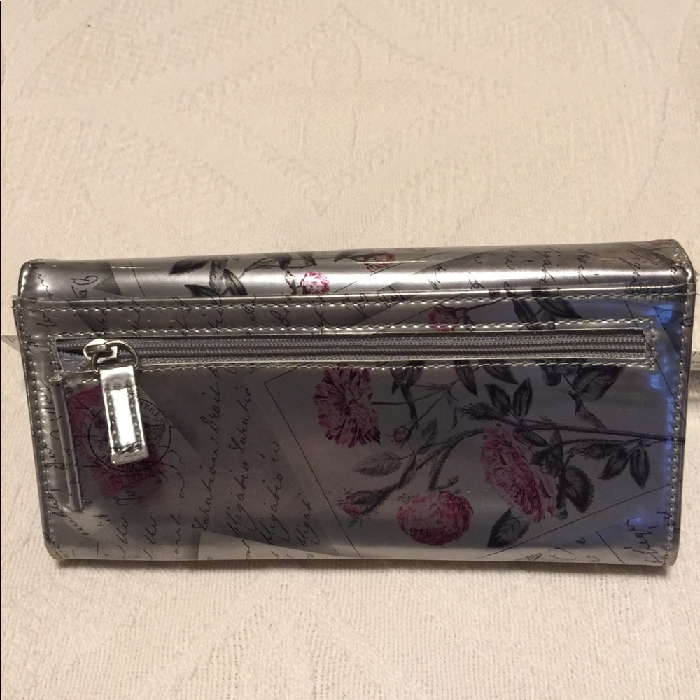 Wallet/Clutch - Picture 3 of 6